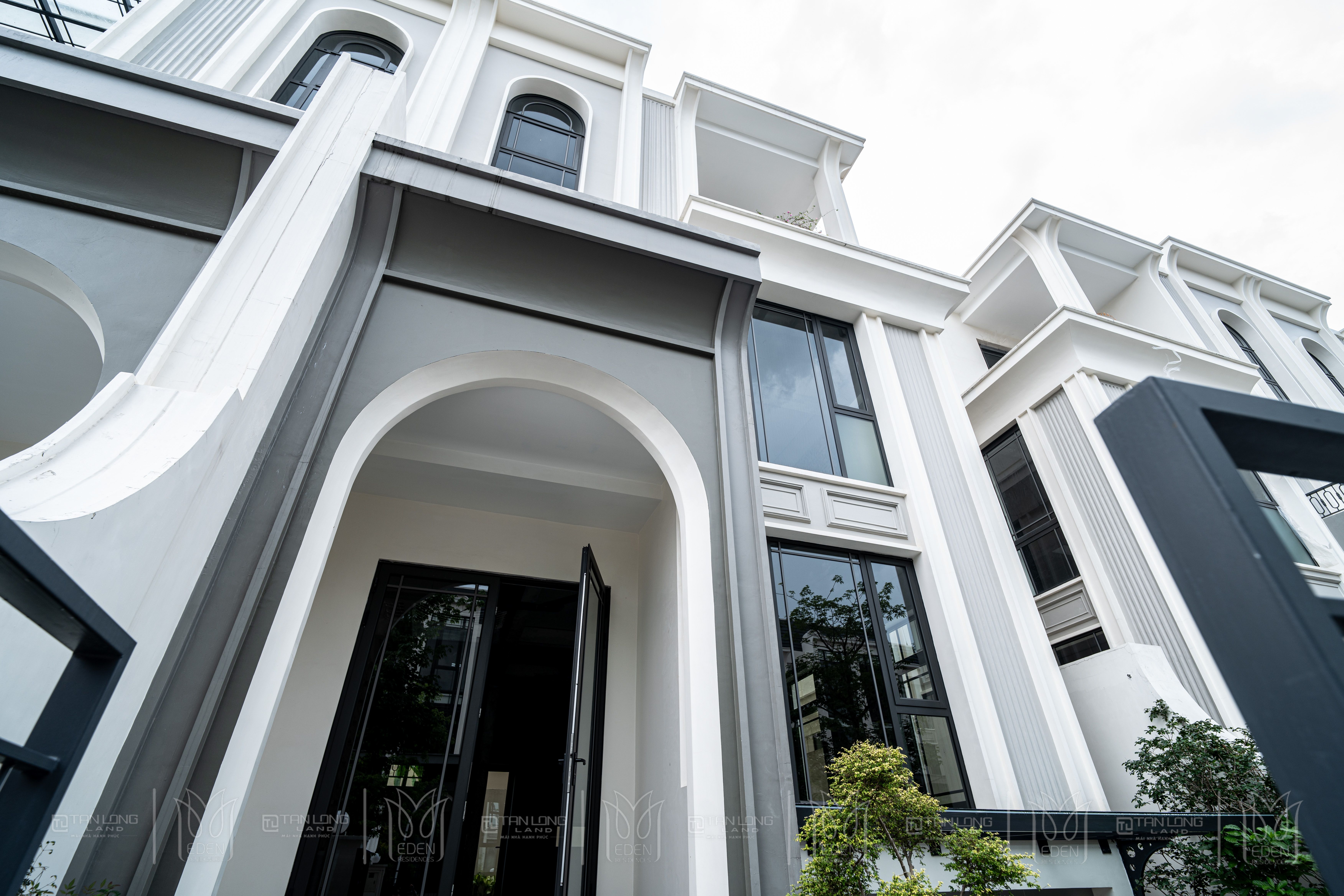 Bán biệt thự song lập hướng Bắc - Khu P Ciputra Eden Residences 6 x 20m bàn giao mặt ngoài